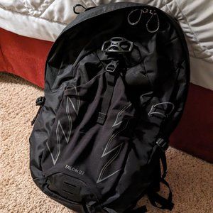Osprey Talon 22 mens S/M - lightly used still in great condition